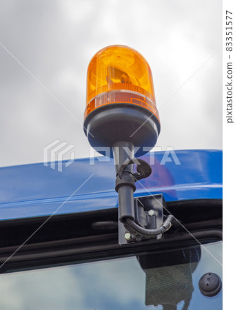 Rotating Amber Light 83351577