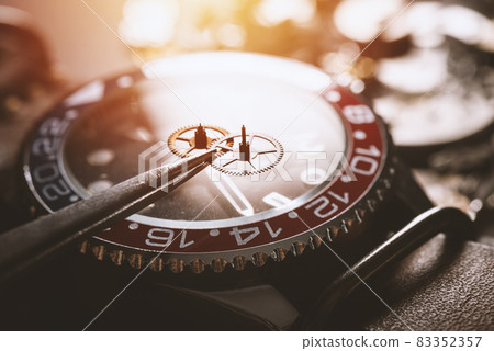 many parts of mechanical wristwatch many parts of mechanical wristwatch 83352357