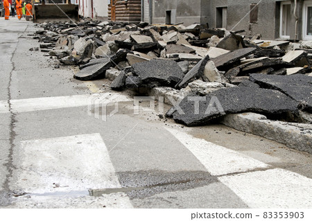 Street works 83353903