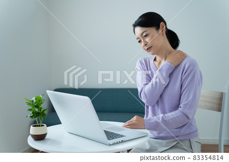 中年婦女身體不好 中年婦女身體不好 83354814