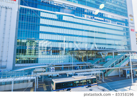 新橫濱站北口 83358196