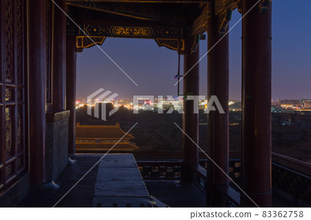 Night view of the Wanchun Pavilion at Jingshan Park in Beijing, China Night view of the Wanchun Pavilion at Jingshan Park in Beijing, China 83362758
