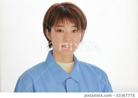 制服女人肖像 1 制服女人肖像 1 83367778