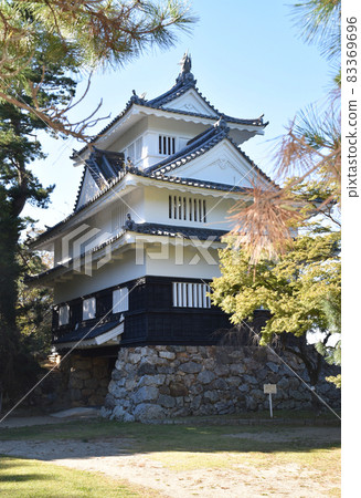Yoshida Castle in Autumn 83369696