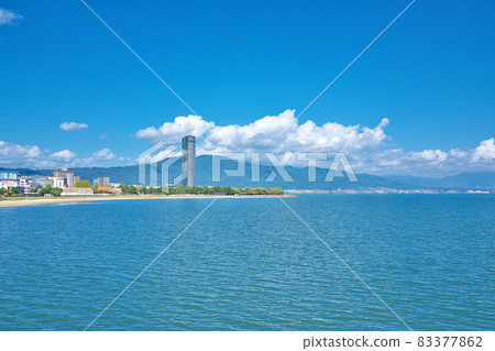 [Lake Biwa seen from Omi Ohashi Bridge] Minamikawasaki, Shinhama-cho, Kusatsu City, Shiga Prefecture 83377862