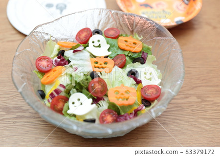 Halloween party food 83379172