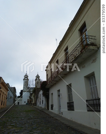 streetview of Colonia del Sacramento, Uruguay. ancient architecture streetview of Colonia del Sacramento, Uruguay. ancient architecture 83379599