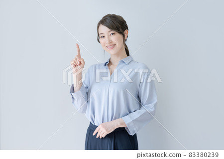 Portrait of a young woman with a white background Photographing cooperation: Japanese language school attached to Chuo College of Technology 83380239