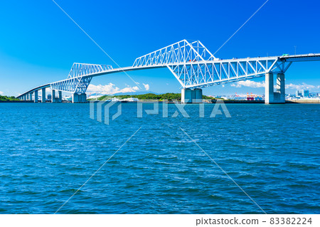 Tokyo Gate Bridge and Mt. Fuji (from Wakasu Seaside Park) 83382224