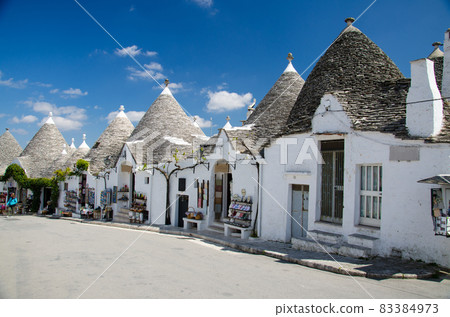 Town of Alberobello, village with Trulli houses in Puglia Apulia region 83384973