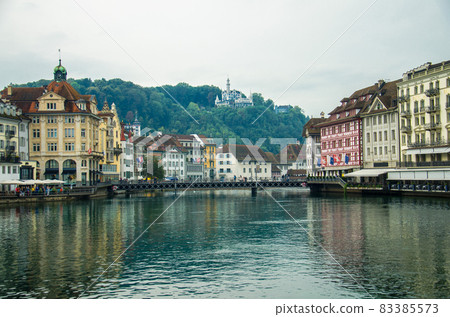 Reuss river from wooden Chapel Bridge, Luzern, Switzerland Reuss river from wooden Chapel Bridge, Luzern, Switzerland 83385573