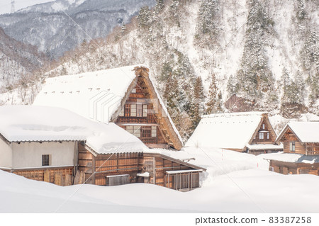 gan沼合掌祖里村(冬季) gan沼合掌祖里村(冬季) 83387258