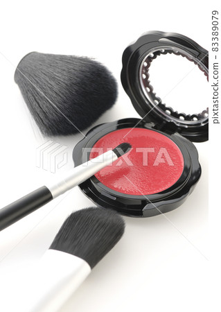 Shoot cream blush and brush on white background Shoot cream blush and brush on white background 83389079