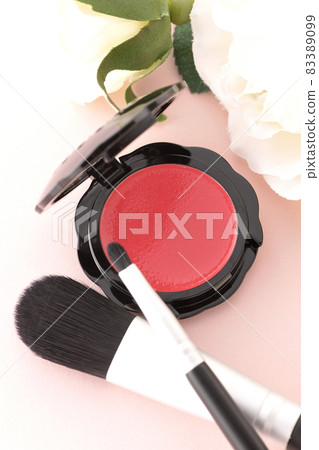 Cream blush, brush and flowers Cream blush, brush and flowers 83389099