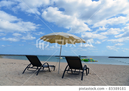 The beach The beach 83389181