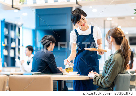 Clerk Cafe part-time job Shooting cooperation: Creadisce (Maruzen-Yushudo Co., Ltd.) 83391976