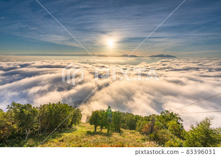 《Nagano Prefecture》 View of the sky, sea of clouds at dusk 《Nagano Prefecture》 View of the sky, sea of clouds at dusk 83396031