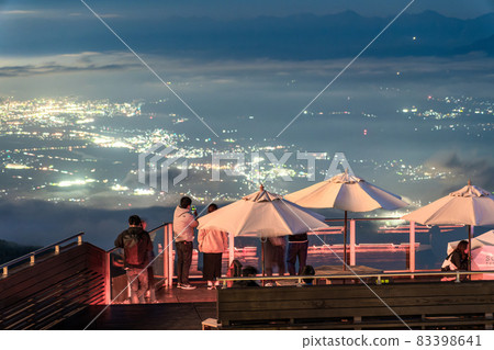 《Nagano》 Ryuo Mountain Park ・ Sea of clouds at night 83398641