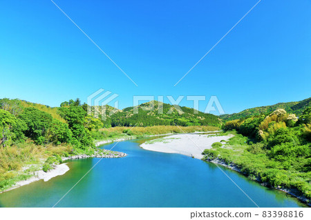 Mie Prefecture Miyagawa Clear stream in the blue sky Mie Prefecture Miyagawa Clear stream in the blue sky 83398816