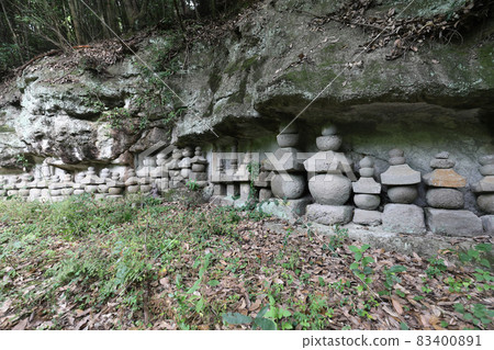 小富士寺遺址石塔群上（香川縣指定史蹟） 83400891