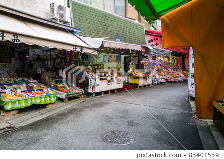 Ishikiri-san approach shopping street Ishikiri-san approach shopping street 83401539