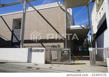 October 1302 Mita Junior High School (Minato Ward), Mita 4-chome 83405576