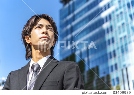 Shibuya, a young businessman with a refreshing and serious look 83409989