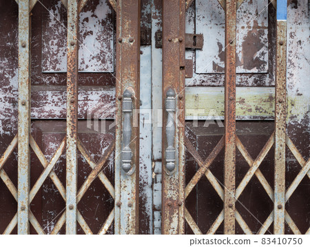 Steel door handles of the old sliding door. 83410750