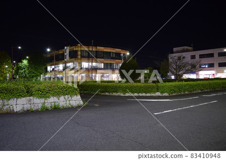 West Exit of Minami-Kurihashi Station at Night in Kuki City, Saitama Prefecture 83410948