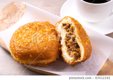 咖哩麵包 83412292