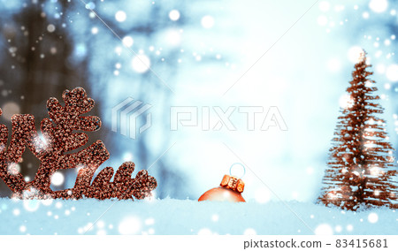 Snowflake background. Christmas holiday tree, golden balls in new year ornament decoration on white winter snow. Merry Christmas holiday card pattern. Snowflake background. Christmas holiday tree, golden balls in new year ornament decoration on white winter snow. Merry Christmas holiday card pattern. 83415681