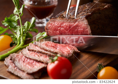 烤牛肉切片 83422624