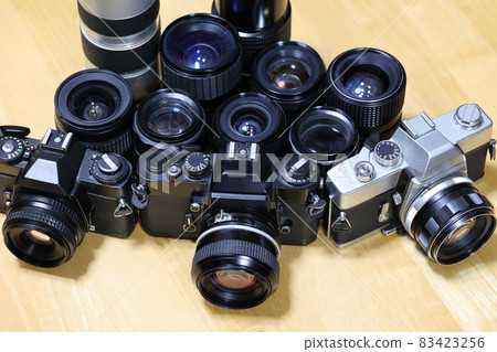 3 single-lens reflex cameras and lens group 3 single-lens reflex cameras and lens group 83423256