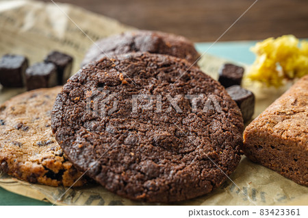 Western confectionery chocolate cookie Western confectionery chocolate cookie 83423361