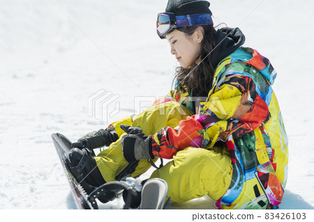 一個女人滑雪 一個女人滑雪 83426103