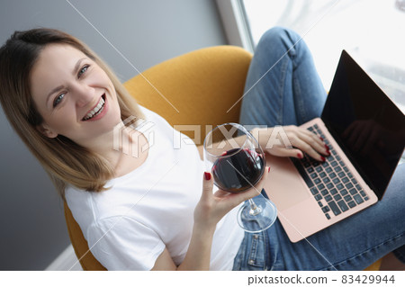 Black screen on modern device Black screen on modern device 83429944