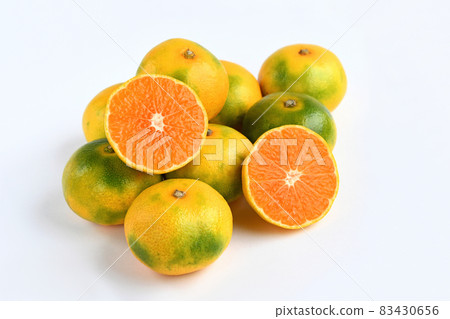 Mandarin orange (light of fertilizer) Mandarin orange (light of fertilizer) 83430656