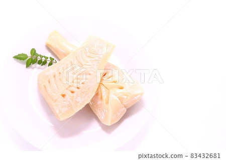 Boiled bamboo shoots Ingredients Material Bright background Boiled bamboo shoots Ingredients Material Bright background 83432681