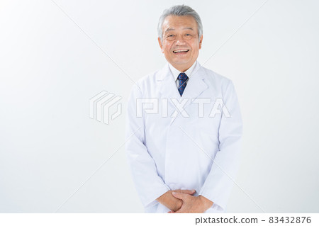 Senior male in white dress 83432876