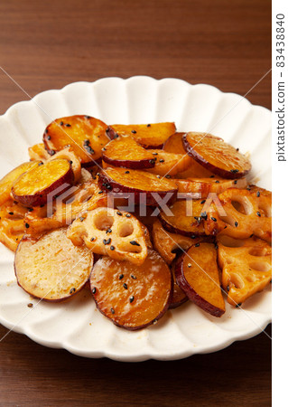 Stir-fried sweet potato and lotus root Stir-fried sweet potato and lotus root 83438840