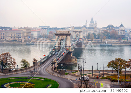 Beautiful view of the Chain Bridge over the Danube river in Budapest Beautiful view of the Chain Bridge over the Danube river in Budapest 83440402