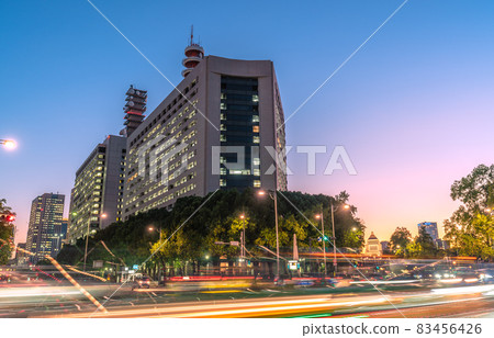 日本東京城市景觀眾議院解散,希望在夕陽下閃耀的警視廳和國會 日本東京城市景觀眾議院解散,希望在夕陽下閃耀的警視廳和國會 83456426