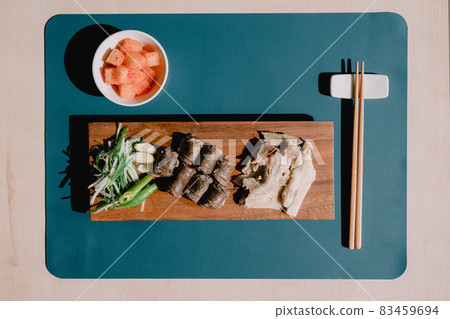 韓國食品聖代和牛肉湯 83459694