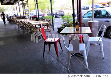 Cafe table lined up on the sidewalk Melbourne, Australia 83461344