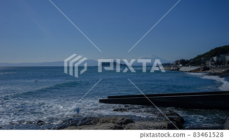 Enoshima sea, blue sky and Mt. Fuji Enoshima sea, blue sky and Mt. Fuji 83461528