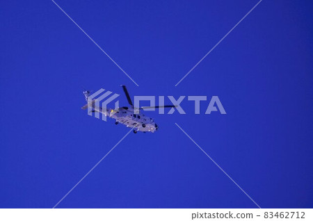 巡邏直升機 SH-60J SeaHawk 庫存照片 巡邏直升機 SH-60J SeaHawk 庫存照片 83462712