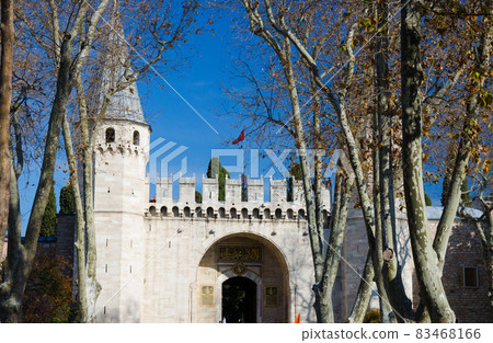The main entrance gate of Salutation, Topkapi Palace, Istanbul, Turkey The main entrance gate of Salutation, Topkapi Palace, Istanbul, Turkey 83468166