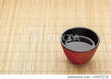 Japanese cup of tea Japanese cup of tea 83471178