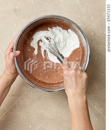 chocolate cake dough making process 83471333