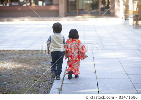 Shichigosan family Shichigosan family 83471686